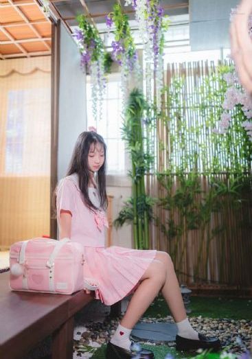 女狱秘闻