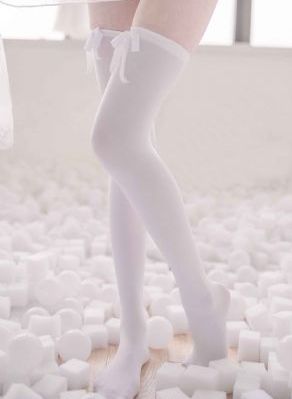 裙子里面的怪兽动画片