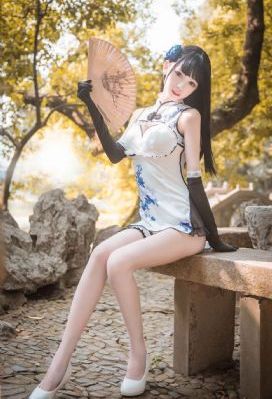 年轻的女教师