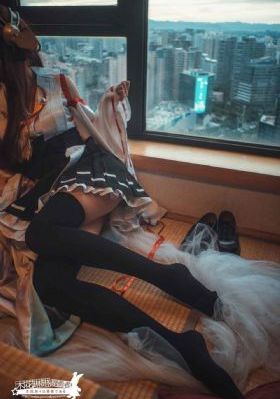 《后宫露营》