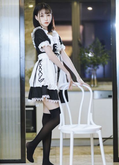 女女女