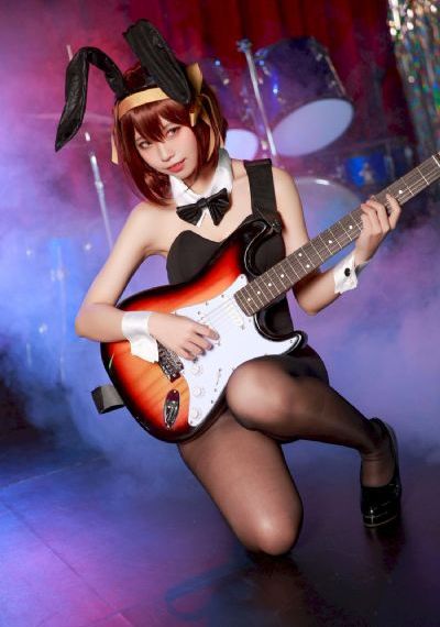 不扣钮扣的女孩